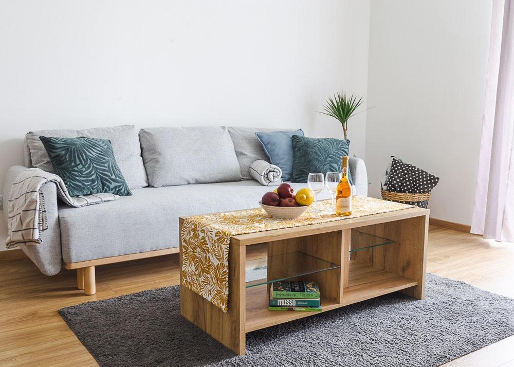 City And Thermal Apartman Gyor Bagian luar foto